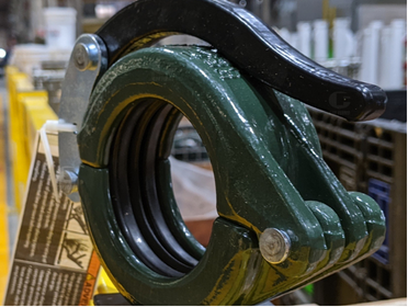 Concrete pump pipe coupling and clamp detail